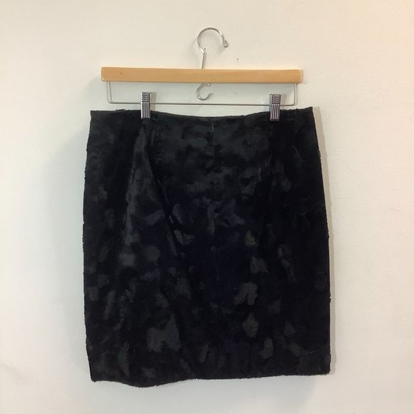 Worth Designer Black Fur Texture Skirt Size 10 - Picture 2 of 4